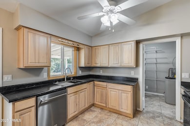 529 N 95th St, Mesa, AZ 85207 - photo 6