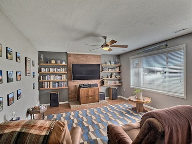 677 E 250 N, Vernal, UT 84078 - photo 3