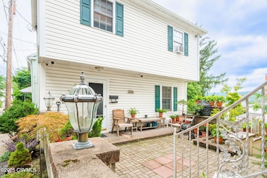 925 N Orange St, Shamokin, PA 17872 - photo 6