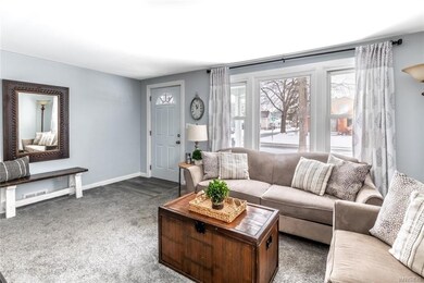 505 Duane Dr, North Tonawanda, NY 14120 - photo 2