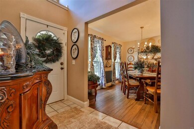 821 Woodsedge Dr, Maryville, IL 62062 - photo 4