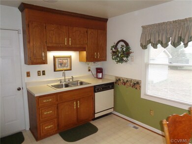 3500 Carson Hills Ln, Carson, VA 23830 - photo 5