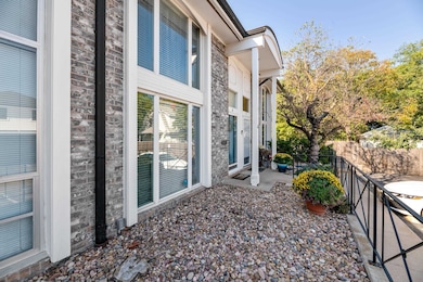 725 N Stackman Dr, Wichita, KS 67203 - photo 2