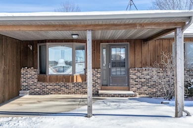 N5558 County Rd W, New London, WI 54961 - photo 2