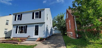 View of front of home featuring a front lawn