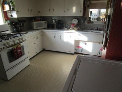 womer interior 002