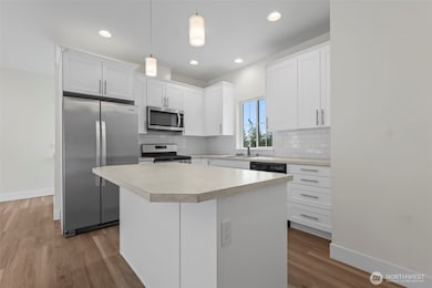 19013 Washington 3 unit B, Allyn, WA 98524 - photo 4