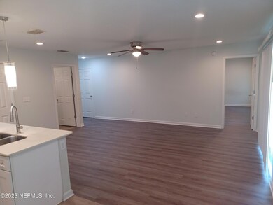 5154 Seaboard Ave, Jacksonville, FL 32210 - photo 4