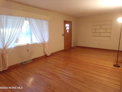 313 E State Line Rd, Toledo, OH 43612 - photo 4