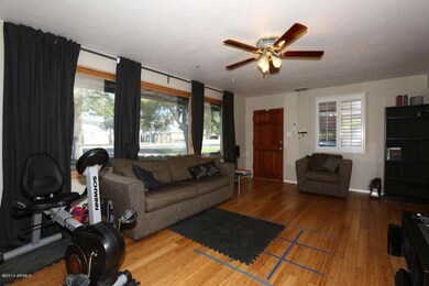 Living Room2