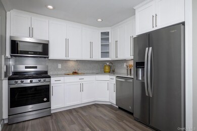 342 Terrace Rd unit T09342, Bayport, NY 11705 - photo 4