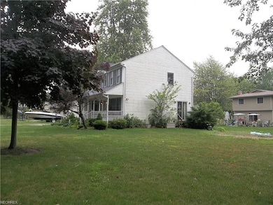 734 Robinwood Ave, Sheffield Lake, OH 44054 - photo 4