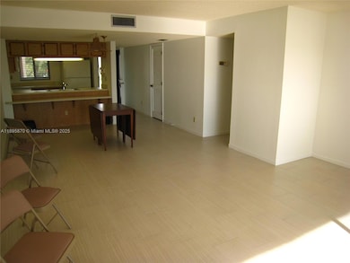 3111 Pass A Grille Way unit 109, Saint Pete Beach, FL 33706 - photo 4
