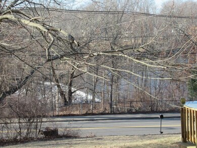 63 Linwood St unit 4, Uxbridge, MA 01569 - photo 2