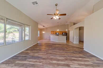 7656 W Creosote Spring Ct-print-005-029-