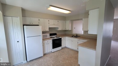 7384 Rokeby Dr, Manassas, VA 20109 - photo 7