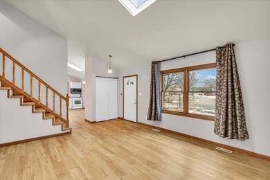 1908 Barberry Cir, Champaign, IL 61821 - photo 7