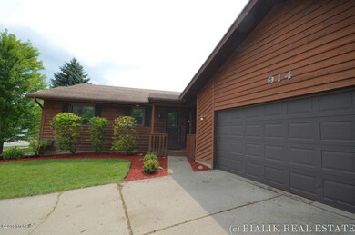 914 Woodspointe Dr SW, Byron Center, MI 49315 - photo 2