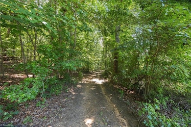 425 Bunker Hill Rd S, Colfax, NC 27284 - photo 3