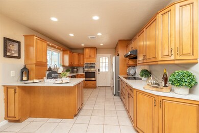 8218 Clover Gardens Dr, Houston, TX 77095 - photo 2