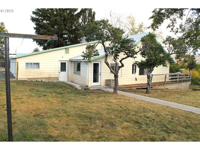 455 W 3rd St, Long Creek, OR 97856 - photo 3