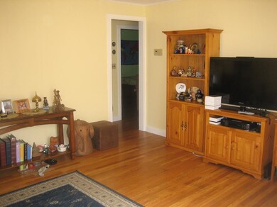 11 Estabrook Cir, West Lebanon, NH 03784 - photo 3