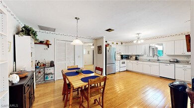 Eat in Kitchen - Light & Bright Kitchen