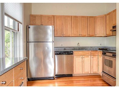 165 Power St unit F, Providence, RI 02906 - photo 5