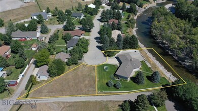 End of Cul-de-sac privacy and an extra build-able
