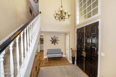 1496 Julia Ct foyer