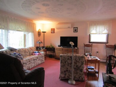 39 Highland Dr, Hanover Township, PA 18706 - photo 4