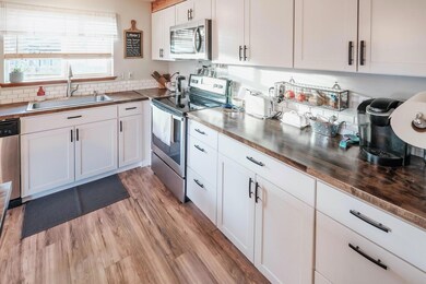 6. Red Rock Lane kitchen