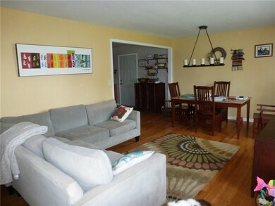 Living room/Dining room