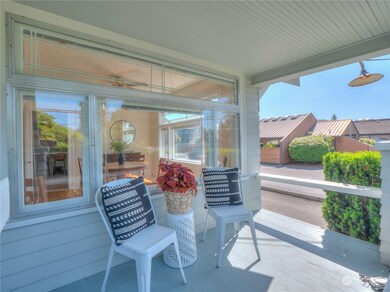 2648 Griffin Ave, Enumclaw, WA 98022 - photo 2