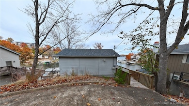 New catwalk/entry deck