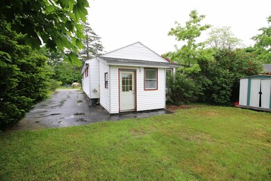 21 Mcduffee St, Rochester, NH 03867 - photo 3