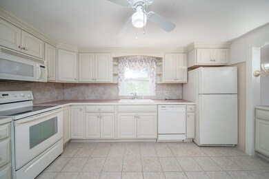 74 Prescott Ave, Riverside, RI 02915 - photo 5