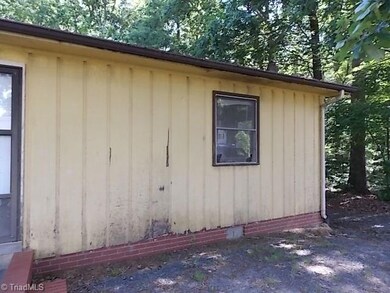 148 W Edgewood Cir, Asheboro, NC 27205 - photo 4