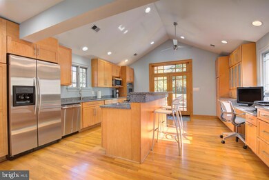 1683 N Longfellow St, Arlington, VA 22205 - photo 2