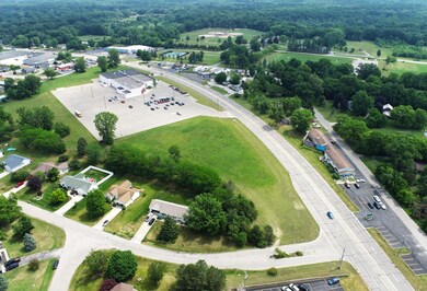 The BENEFIT of this Commercial Lot (1)