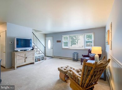 412 E Chestnut St, Souderton, PA 18964 - photo 5