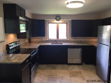 32 Corliss Ave, East Greenbush, NY 12061 - photo 6