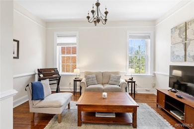 Dining room or third bedroom?  Your choice.
