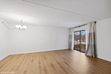 1623 Ashland Ave unit 4D, Des Plaines, IL 60016 - photo 4