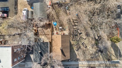 354 Blatchley Ave, New Haven, CT 06513 - photo 2