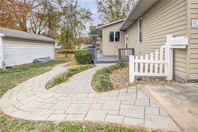 531 W Corbin St, Bethalto, IL 62010 - photo 7