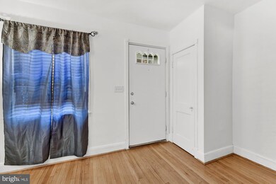 3816 Colborne Rd, Baltimore, MD 21229 - photo 3