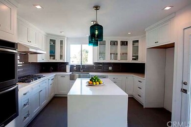 Kitchen Island for Casual Dining