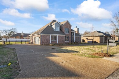 309 Green Hills Dr, Shelbyville, TN 37160 - photo 2