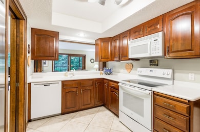 8430 Pennsylvania Rd unit 214, Bloomington, MN 55438 - photo 4